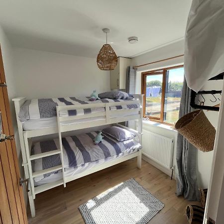 Oak Valley Lodges & Camping Pett Exteriör bild